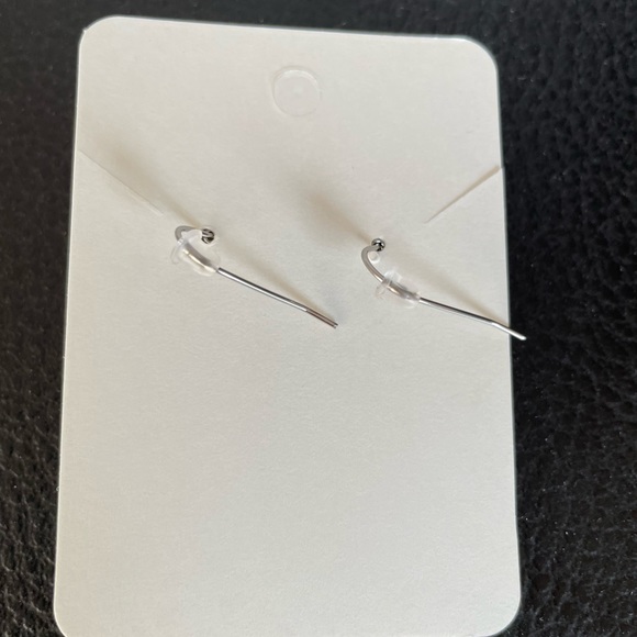 NWT Red Truck Teardrop Earrings - Buffalo Plaid Christmas Tree Truck Earrings - Picture 3 of 3